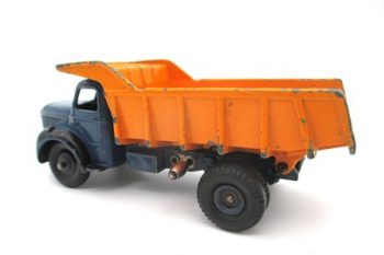 DINKY TOYS Berliet benne carrière 34A