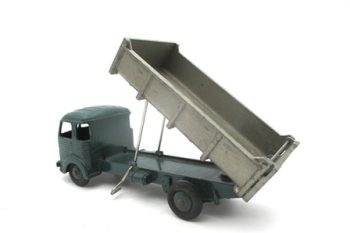 DINKY TOYS Simca cargo benne basculante 33B