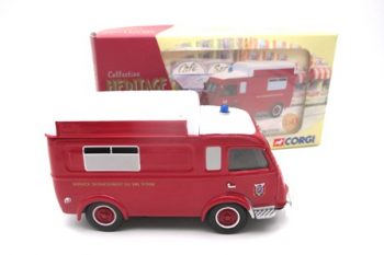 CORGI HERITAGE Renault 1000 kg Ambulance
