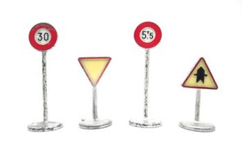 DINKY TOYS Lot de 4 panneaux routiers