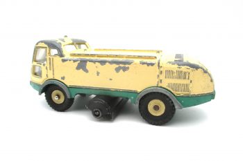 DINKY TOYS balayeuse LMV 596