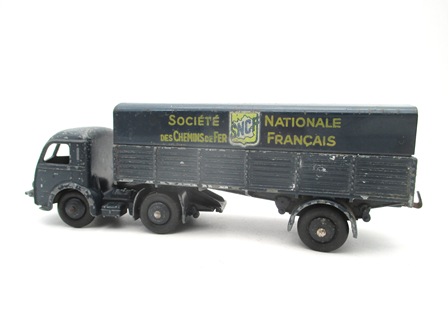 DINKY TOYS Panhard SNCF 32AB