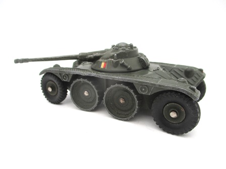 DINKY TOYS Panhard EBR 80A jantes concaves